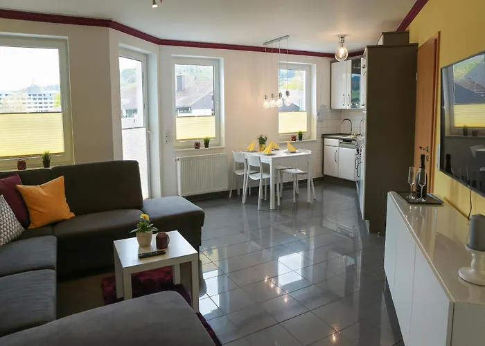 Mit Balkon Und Toller Aussicht 아파트